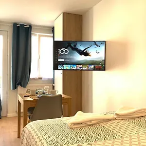 Appartement M2 Cosy Studio Rer Bc500m Orly 20 Min Netflix, Massy (Essonne)